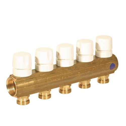 Collettore FF con uscite 3/4” M eurocono con vitoni termostatizzabili e cappucci di protezione